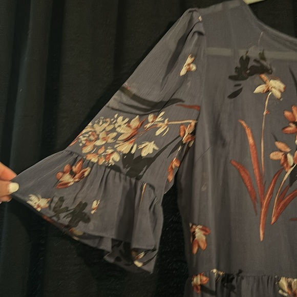 Ilenia m. Large dress with slit - Picture 2 of 9